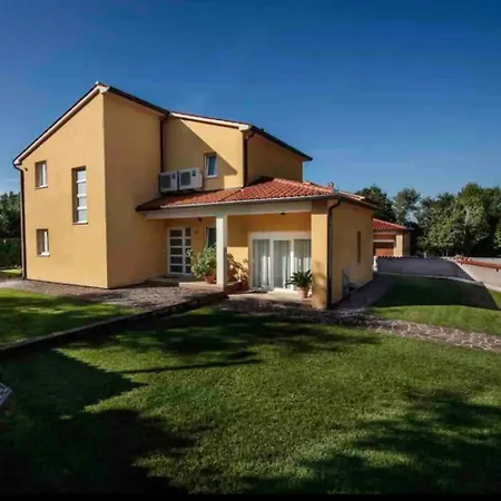 Sunshine Vila Veligolji